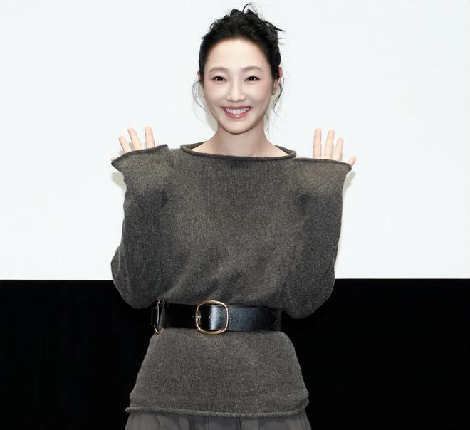 白百何声明翻车！晒对接聊天记录漏洞百出，工作室评论区沦陷