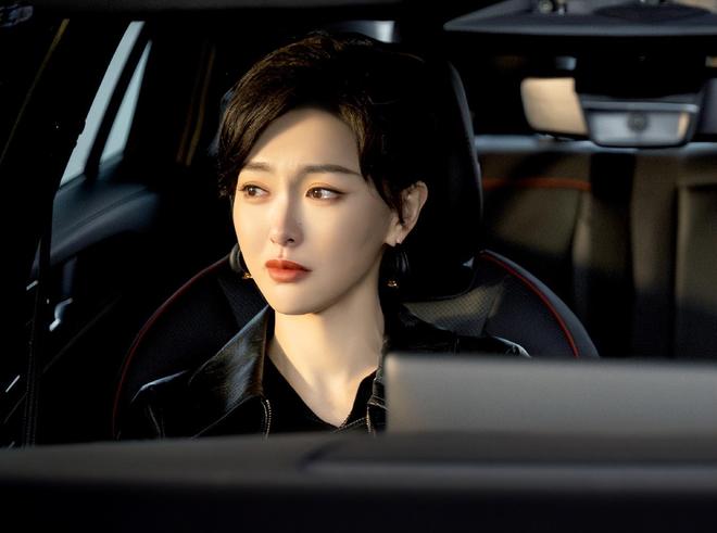 《繁花》后续影响来了！唐嫣被曝新剧延迟开机，杂志封面取消拍摄