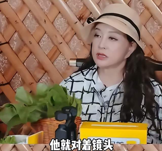 陪玩陪睡仅冰山一角！集体开嫖、舔手指、互撕，"圈中内幕"太荒唐