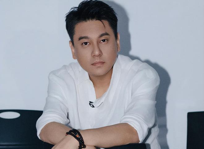 朱孝天方回应被踢出F4，刚合体时就挺不合群，如今开公司当老板