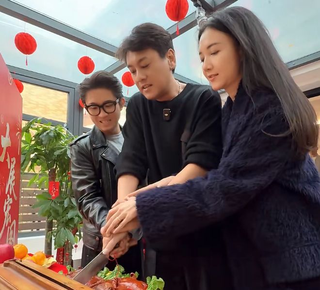 朱孝天方回应被踢出F4，刚合体时就挺不合群，如今开公司当老板