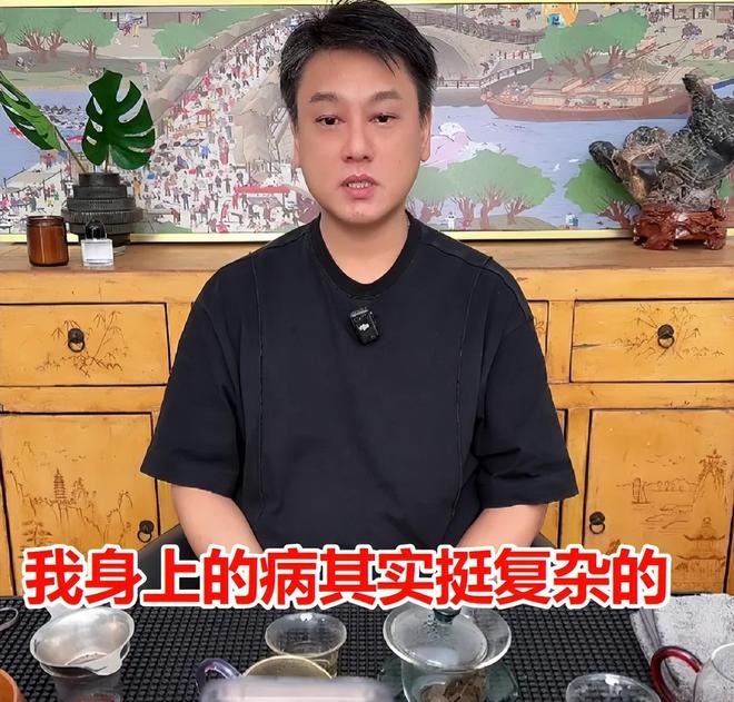 朱孝天方回应被踢出F4，刚合体时就挺不合群，如今开公司当老板
