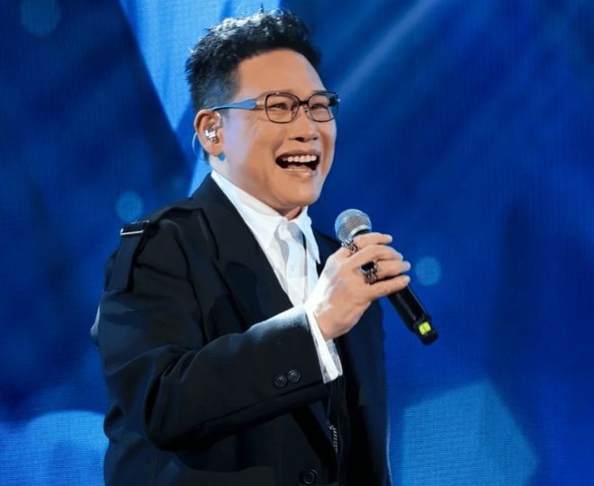 苏永康被曝出轨！与女子十指紧扣举止亲密，劣迹太多网友呼吁封杀