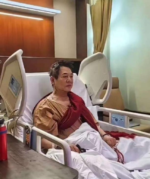 向太回应李连杰状态回春：从病秧秧到精气神足，区别就在染头发？