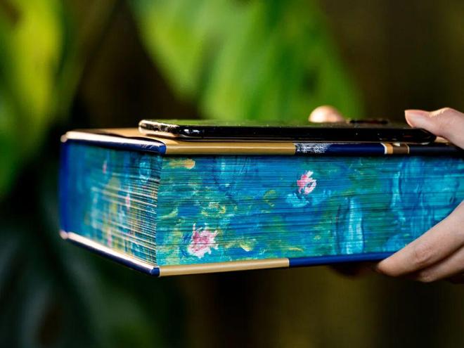 44岁郭晶晶同框朱珠，这气场绝了！难怪孩子养得这么贵气