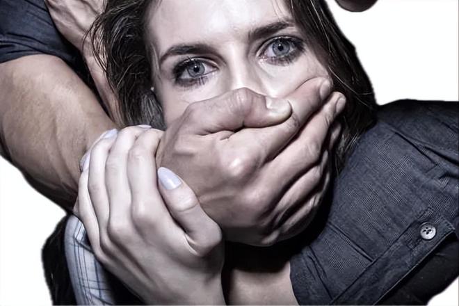 王家卫塌房，录音曝光令人愤怒，太欺负人了！！！