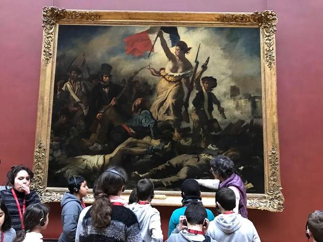 44岁郭晶晶同框朱珠，这气场绝了！难怪孩子养得这么贵气