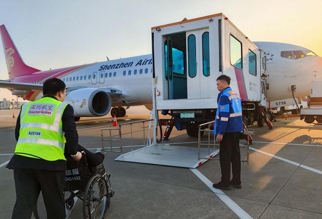 郑智化回应封杀言论，自曝疾病缠身刚好退休，3天后关闭微博