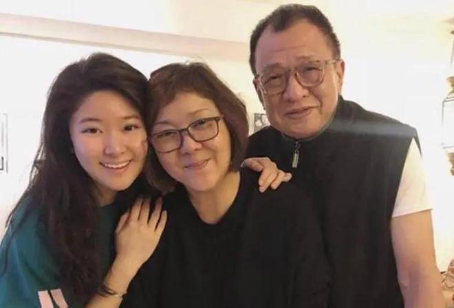 许绍雄走了，伴随在他身上的3个疑问，也该解开了